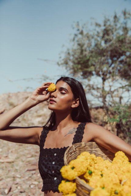 Women crop top Kivima- Black